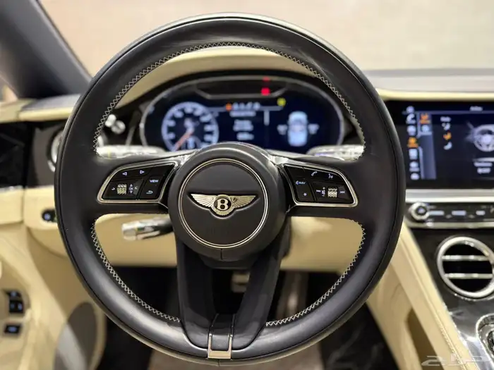 النوع   بنتلي GTC الموديل   2021 العداد  10k 15