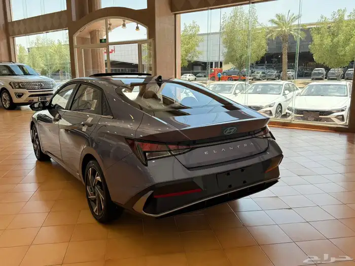 هيونداي الإلنترا كومفورت2025 3