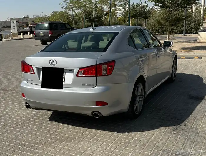 للبيع العاجل - لكزس IS250 2