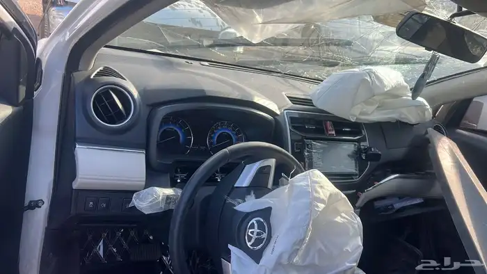 للبيع رش مديل 2023 ماشية 60 الف فيها صدمه 6