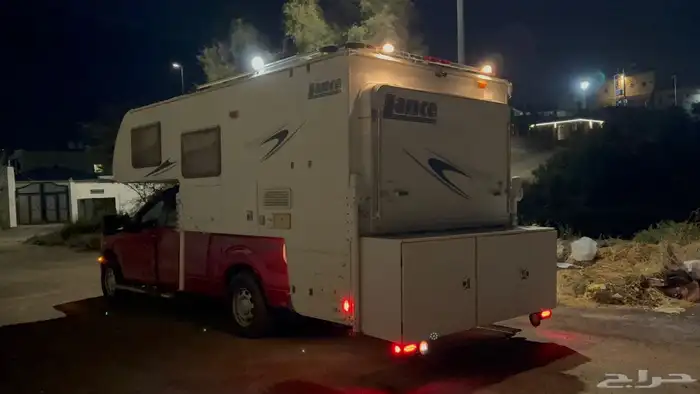 كرفان كامبر امريكي 2008 نظيف مخزن مكلف حول 120 الف 12