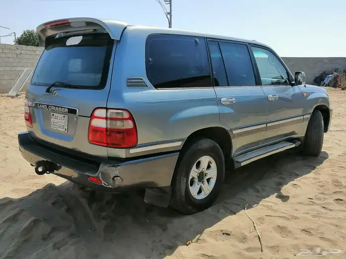 تويوتا لاندكروزر 2005 3