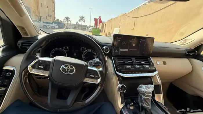 GXR2022 لاندكروز فل كامل وارد وليد 10