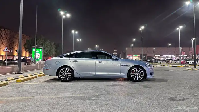 جاكور xJ للبيع 3