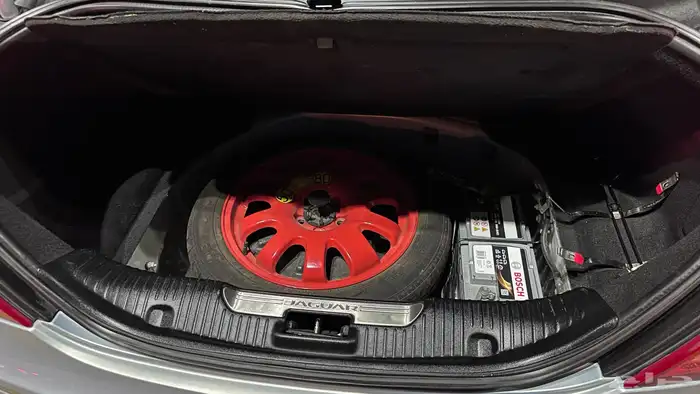 جاكور xJ للبيع 26