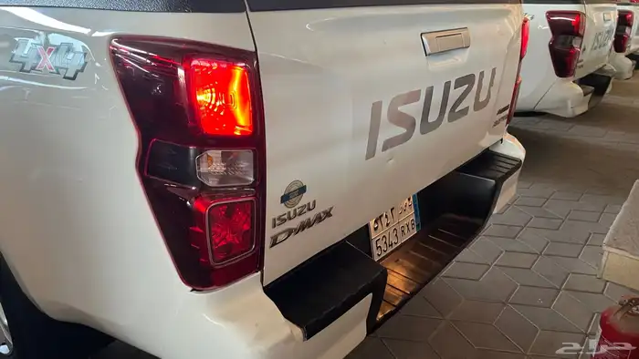 النوع   ايسوزو ديماكس 2022 13