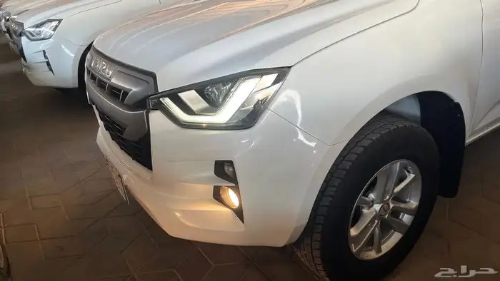 النوع   ايسوزو ديماكس 2022 1