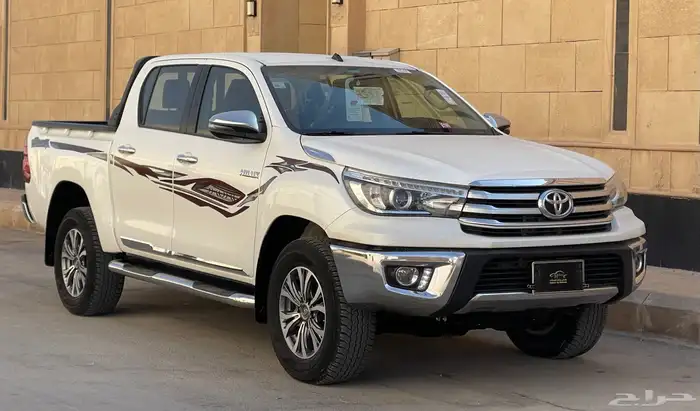 تويوتا- هايلوكس-2020-فل كامل- بنزين- دبل- قير عادي 0