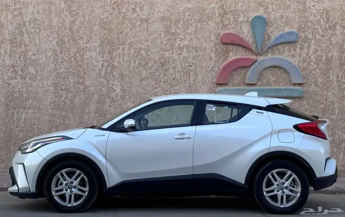 تويوتا CHR 2022 بحالة الوكالة 5