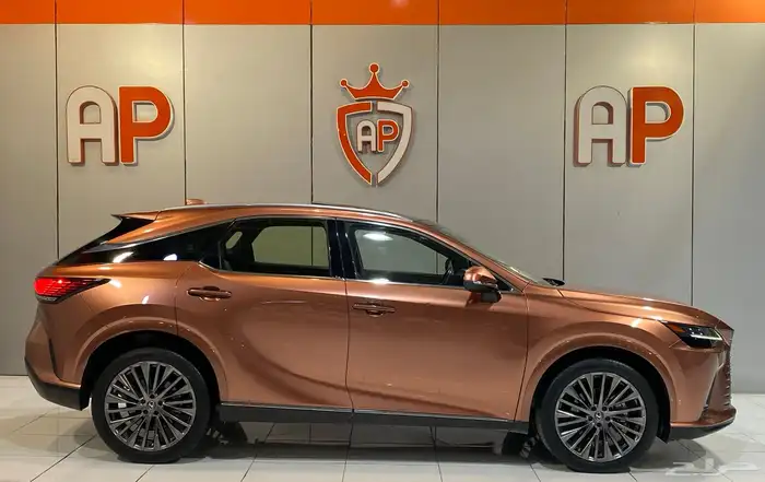 لكزس RX350 2023 ( العداد 15 الف ) بحالة الوكالة 3