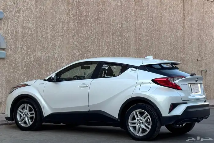 تويوتا CHR 2022 بحالة الوكالة 15