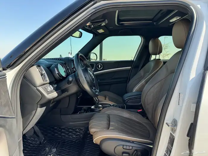 للبيع مني كوبر مان s 2020 10