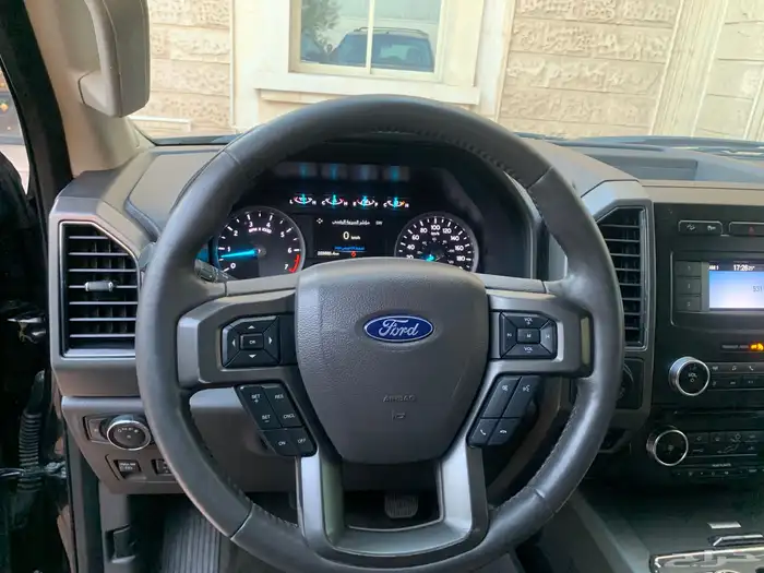 للبيع اكسبيدشن 2018 (دبل) 23