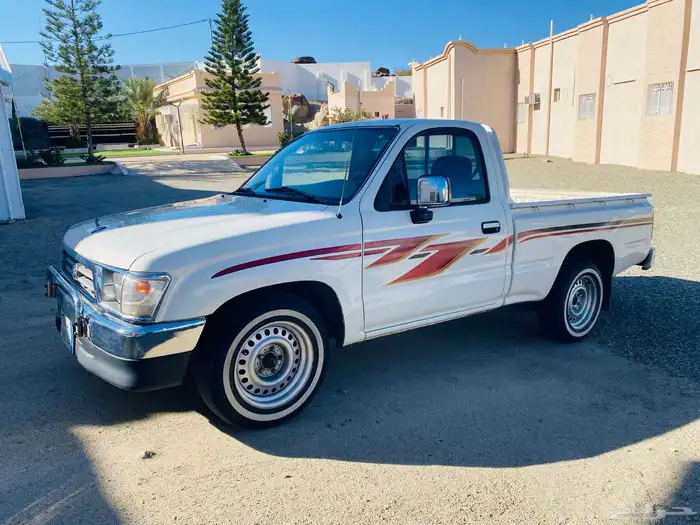 هيلوكس مديل2000 ما شالله عليه نضيفه مرشوش كامل عل نضافه 9