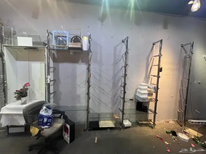 ديكور للبيع مقاس 5 متر مع زجاج تبعه مقاس زجاج 90 1