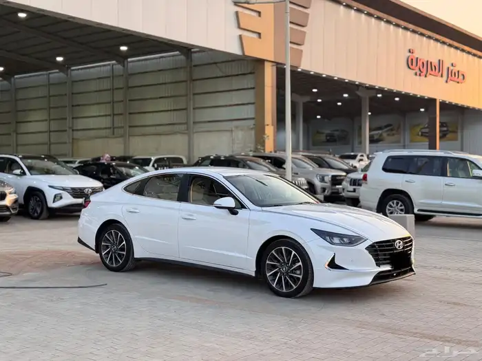 هيونداي سوناتا 2022 ابيض 5