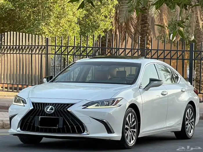 لكزس-ES300h-2022(ممشي61الف) 8