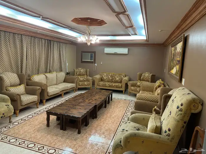 كنب مجلس و ستائر للبيع 0