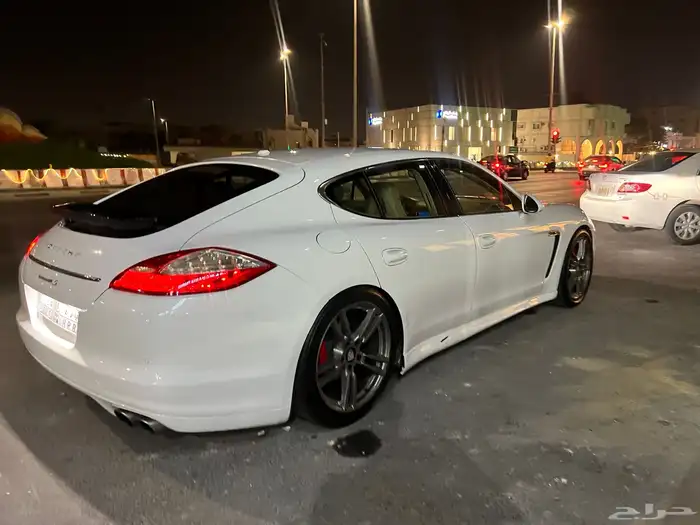 بورش باناميرا اس 2010 1