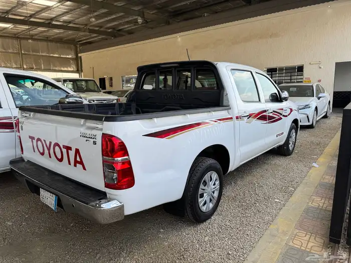 للبيع هايلوكس 2015 غمارتين فل كامل عداد 118 الف 7