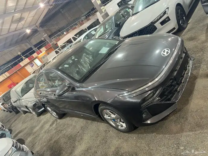 هونداي اكسنت فليت 1.5 سي سي 2025 رمادي ابيض زيتي 3