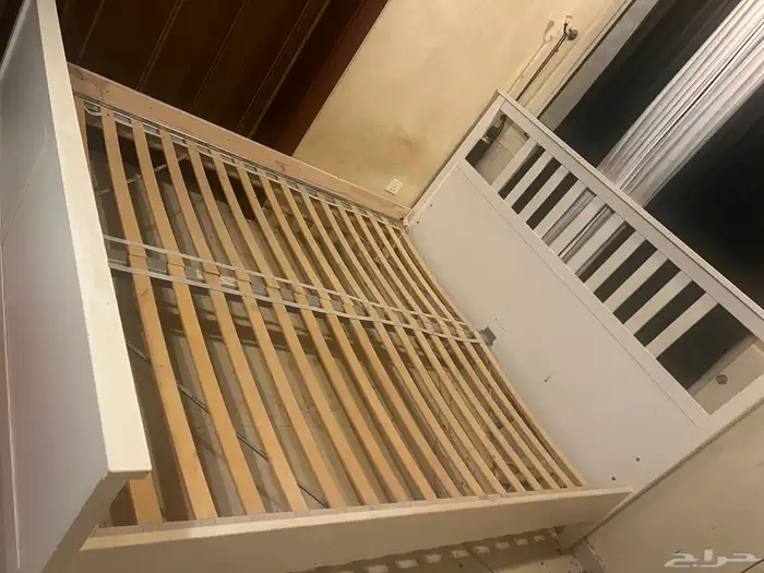 سرير ايكيا نفرين كبير 1