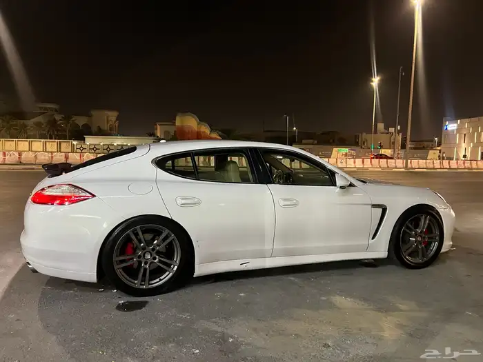 بورش باناميرا اس 2010 0