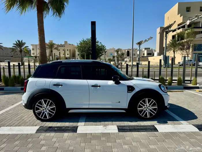 للبيع مني كوبر مان s 2020 8