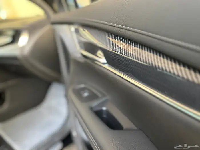 كاديلاك Sport فل الفل مواصفات نادره (ممشى قليل) 16