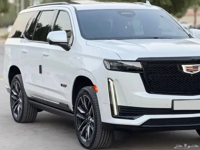 اسكاليد 2021 قصير بلاك اديشن 1