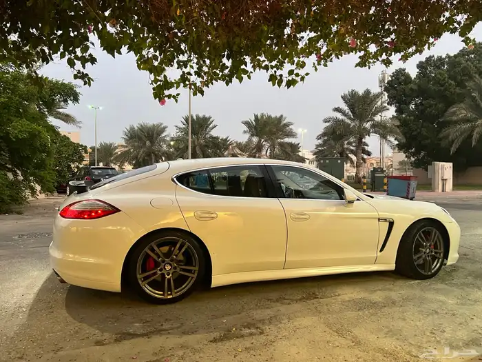 بورش باناميرا اس 2010 16