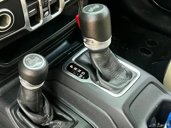 جيب رانجلر 2021 - Sport V6 12