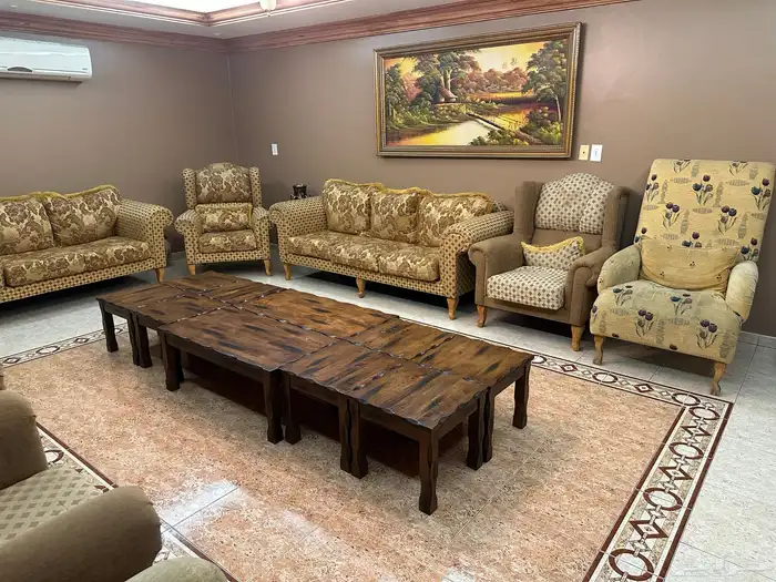 كنب مجلس و ستائر للبيع 1