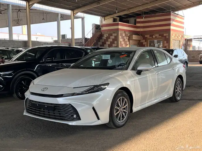 تويوتا كامري 2025 E بنزين زيرو عبداللطيف جميل اقل سعر 1