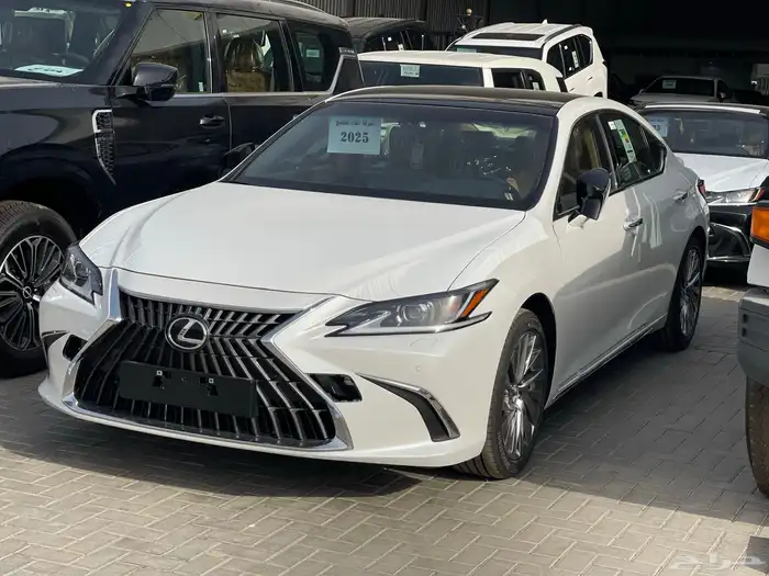 لكزس ES 350. بريمي. 2025. CC. بالكاش وألاقصاد 0
