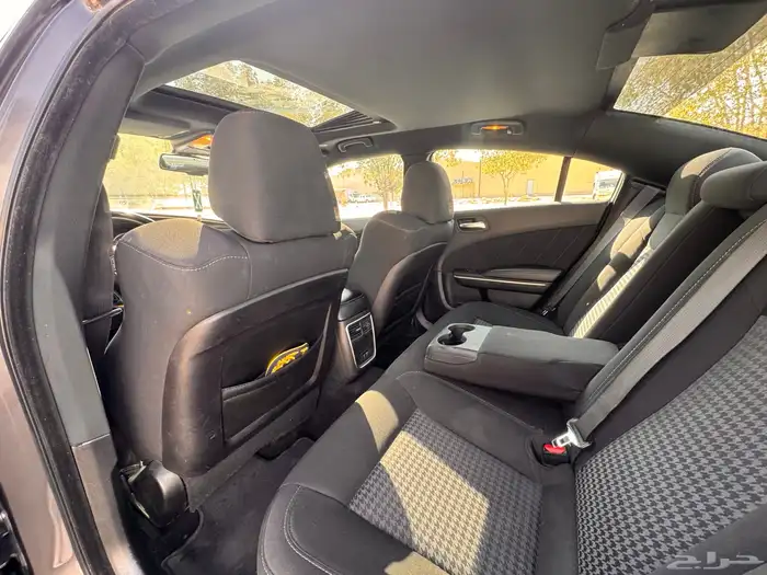 تشارجر GT بحالة ممتازة 2020 14