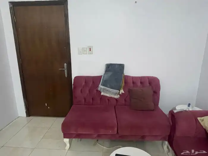 مجلس من 5 قطع ( كنب ) 2