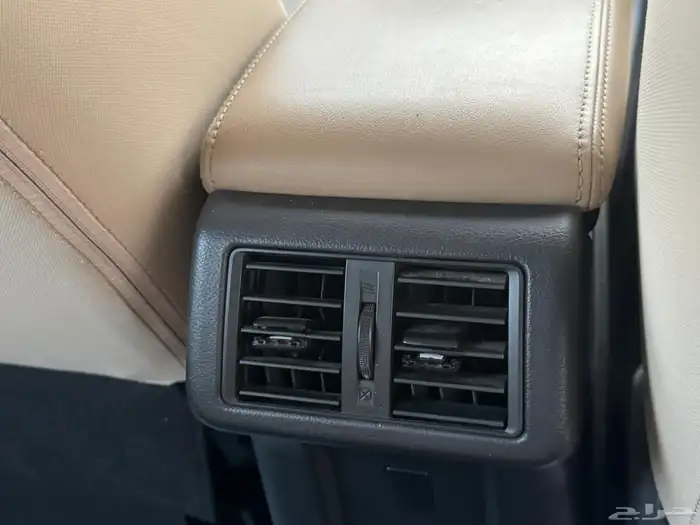 ميتسوبيشي اوتلاندر 2020 7 مقاعد 13