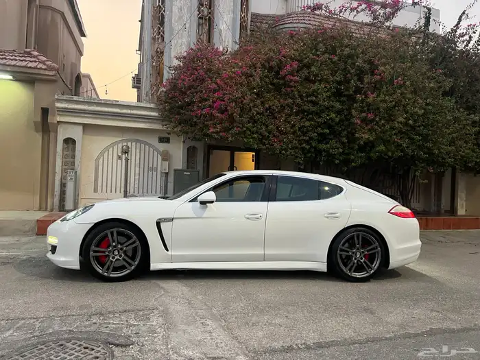 بورش باناميرا اس 2010 23