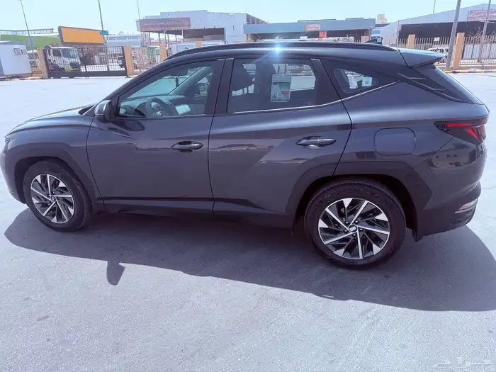 توسان 2023 للبيع وكاله وصيانه كامله لدي الوكيل 5