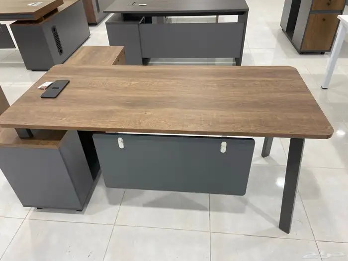 أثاث مكتبي جديد للبيع طاولات كراسي خزائن 22