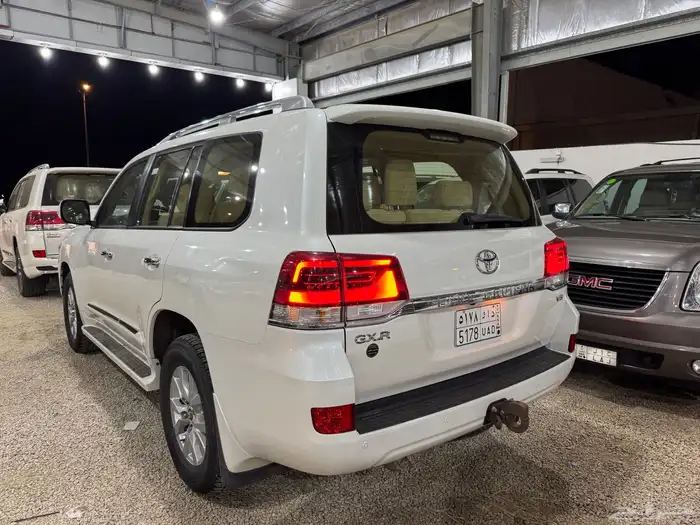 تم البيع الله يبارك للبايع والمشتري 8