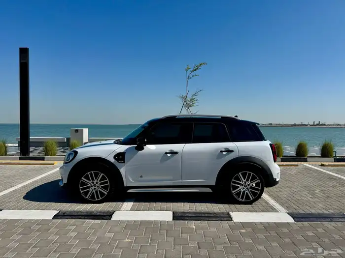 للبيع مني كوبر مان s 2020 2