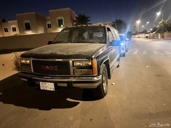 جي ام سي موديل 1992 اسود بدي نظيف 1