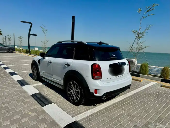 للبيع مني كوبر مان s 2020 4