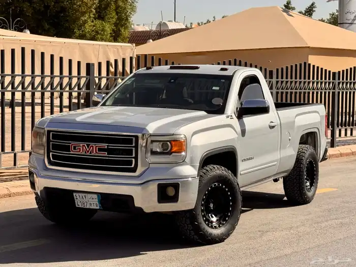 جي ام سي سييرا 2014 بحالة ممتازة 1