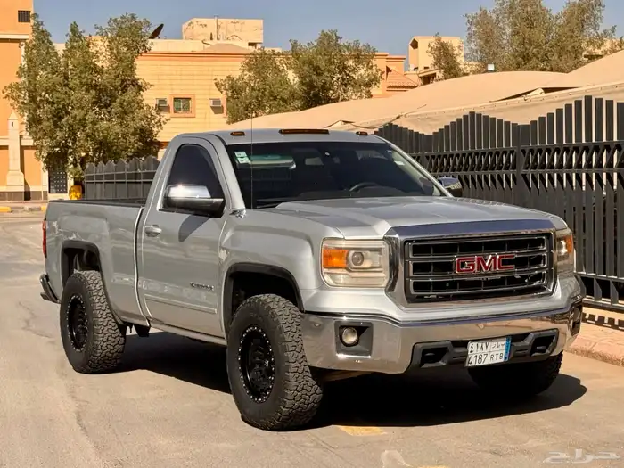 جي ام سي سييرا 2014 بحالة ممتازة 9