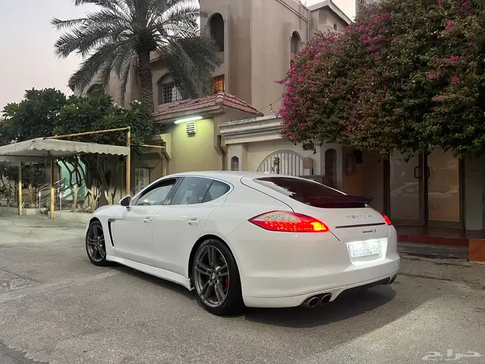 بورش باناميرا اس 2010 19