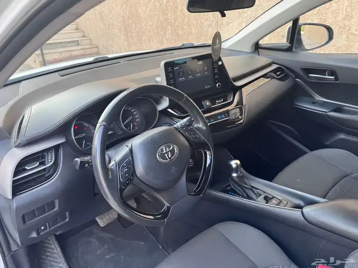 تويوتا CHR 2022 بحالة الوكالة 18