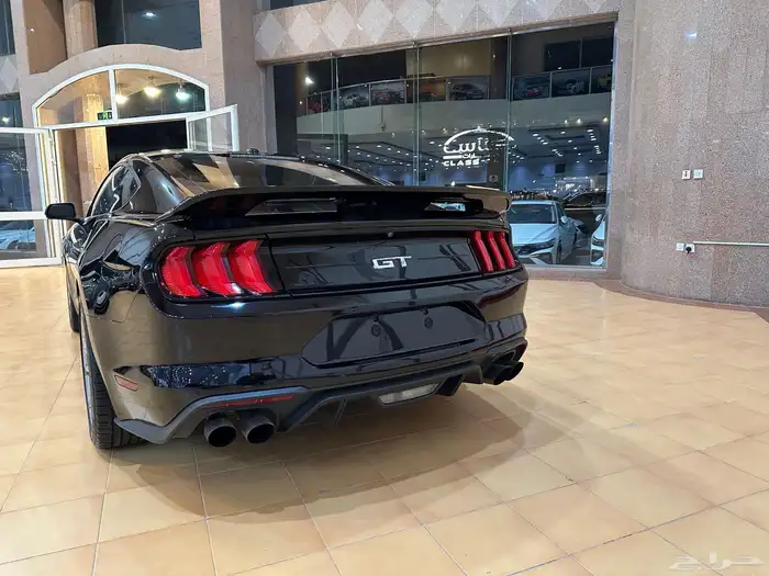 فود موستينج V8 سبورت 8